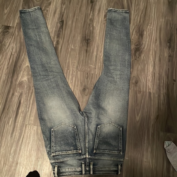 Size 28 ripped jeans - Picture 2 of 3